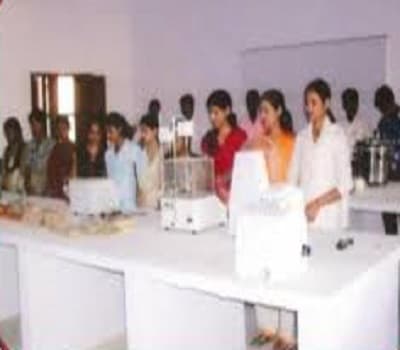 Smt Fulehra Smarak College of Pharmacy Ballia Academic Building photo 5